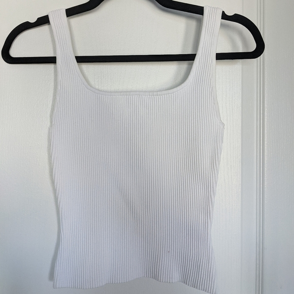 Aritzia Babaton Sculpt White Knit - Picture 1 of 2